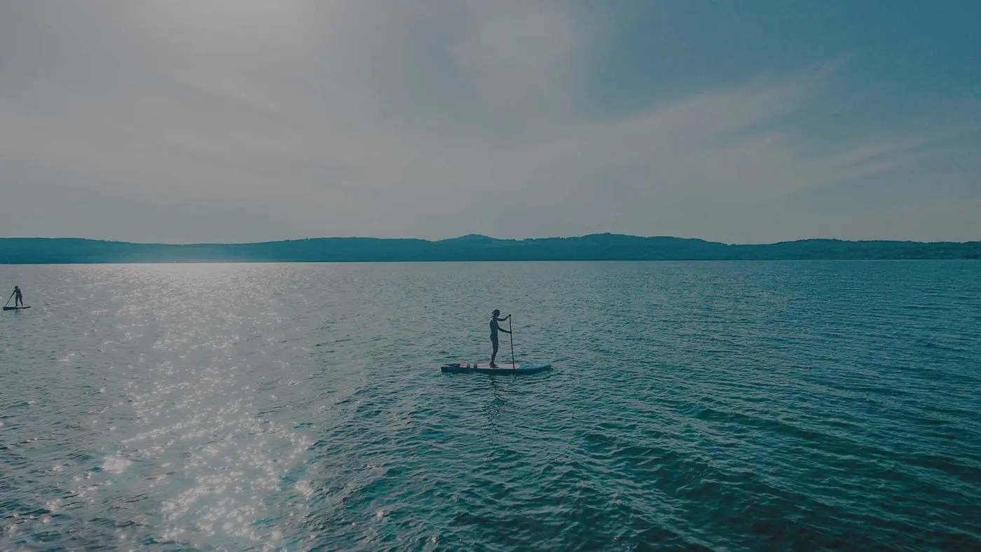 WE TRAVEL THE WORLD Shop